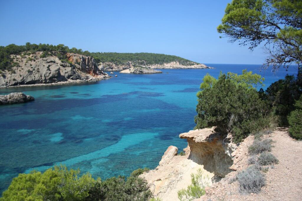 Cala Portinatx Tubbber Ibiza
